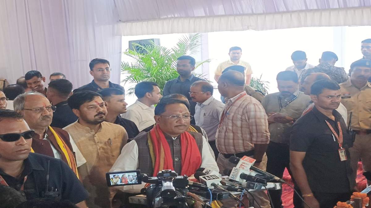 जशपुर हादसे पर सीएम ने जताया दुख, मृतकों के परिजनों को 5-5 लाख रुपए स्वीकृत, पीएम के खिलाफ अपशब्द बोलने के मामले में साय ने कहा – RJD और कांग्रेस को भुगतना पड़ेगा खामियाजा