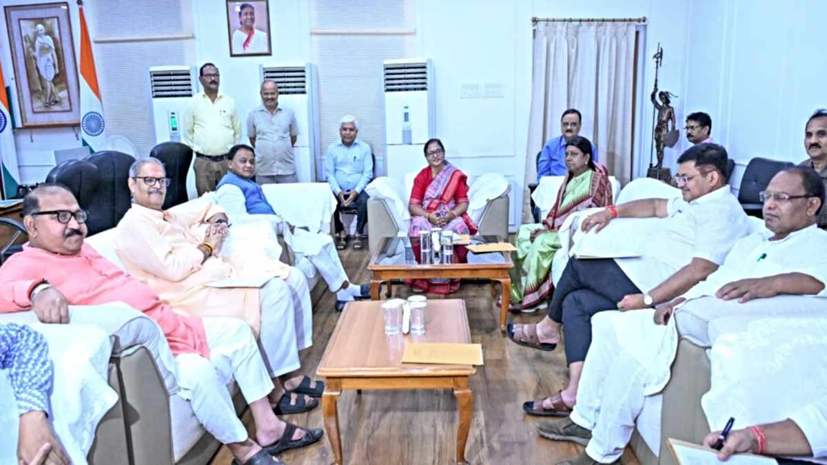 सुरमा पाढ़ी ने विधानसभा में दिया एकजुटता का संदेश, सात दिवसीय मानसून सत्र से पहले सभी नेताओं से की अपील