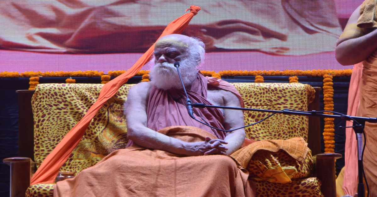 श्रीकुमारेश्वर महादेव मंदिर की पुनर्स्थापना के लिए अलीगढ़ पहुंचे जगद्गुरु शंकराचार्य निश्चलानंद सरस्वती महराज, कहा- सनातन सिद्धांत ही विश्व को मार्गदर्शन दे सकता है