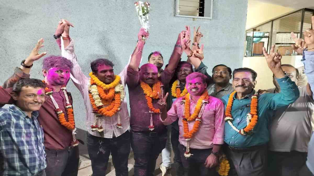 छत्तीसगढ़ मंत्रालय कर्मचारी संघ के अध्यक्ष चुने गए चंद्रकांत पांडे, उमेश सिंह बने सचिव, जानिए किसे कितने वोट मिले…