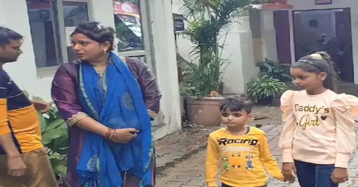 मरना ही है तो हमने CM हाउस के सामने मरने की सोची… मुख्यमंत्री आवास के सामने महिला ने की आत्मदाह की कोशिश, पुलिस की उदासीनता से है नाराज