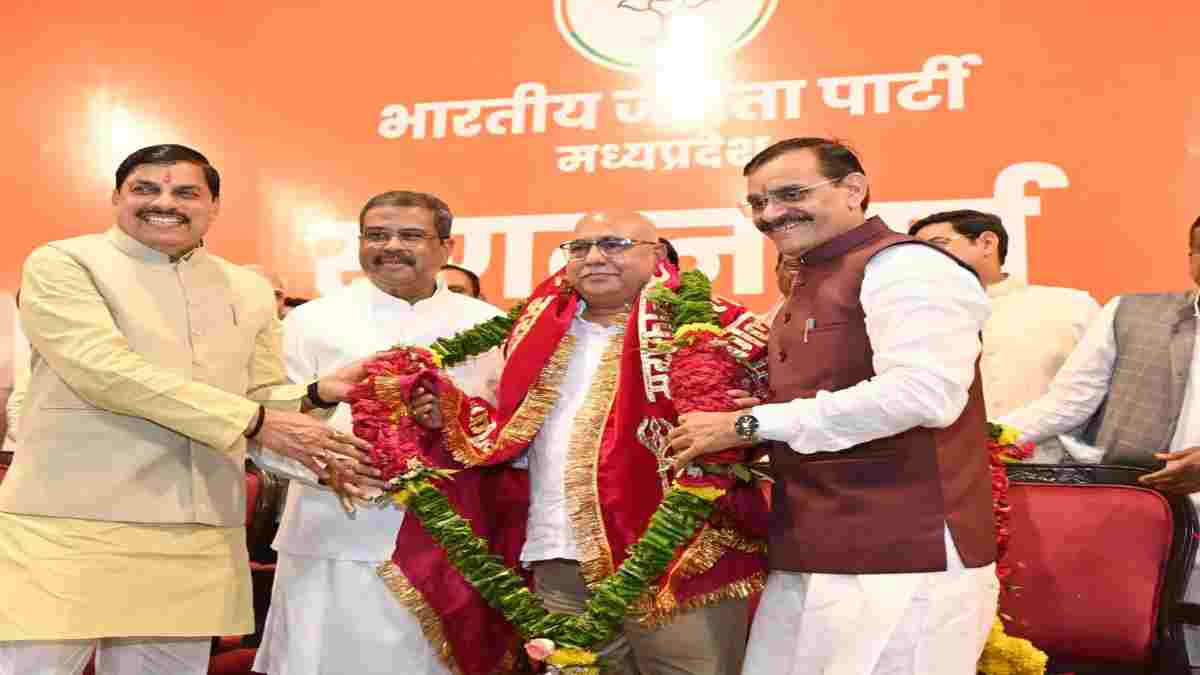 सादगी वाला जन्मदिन टॉप-10 में ट्रेंडः बैनर, होर्डिंग न बड़ा आयोजन, BJP अध्यक्ष हेमंत खंडेलवाल का जन्मदिन केवल शुभकामनाओं का सरल और भावपूर्ण संदेश से मना