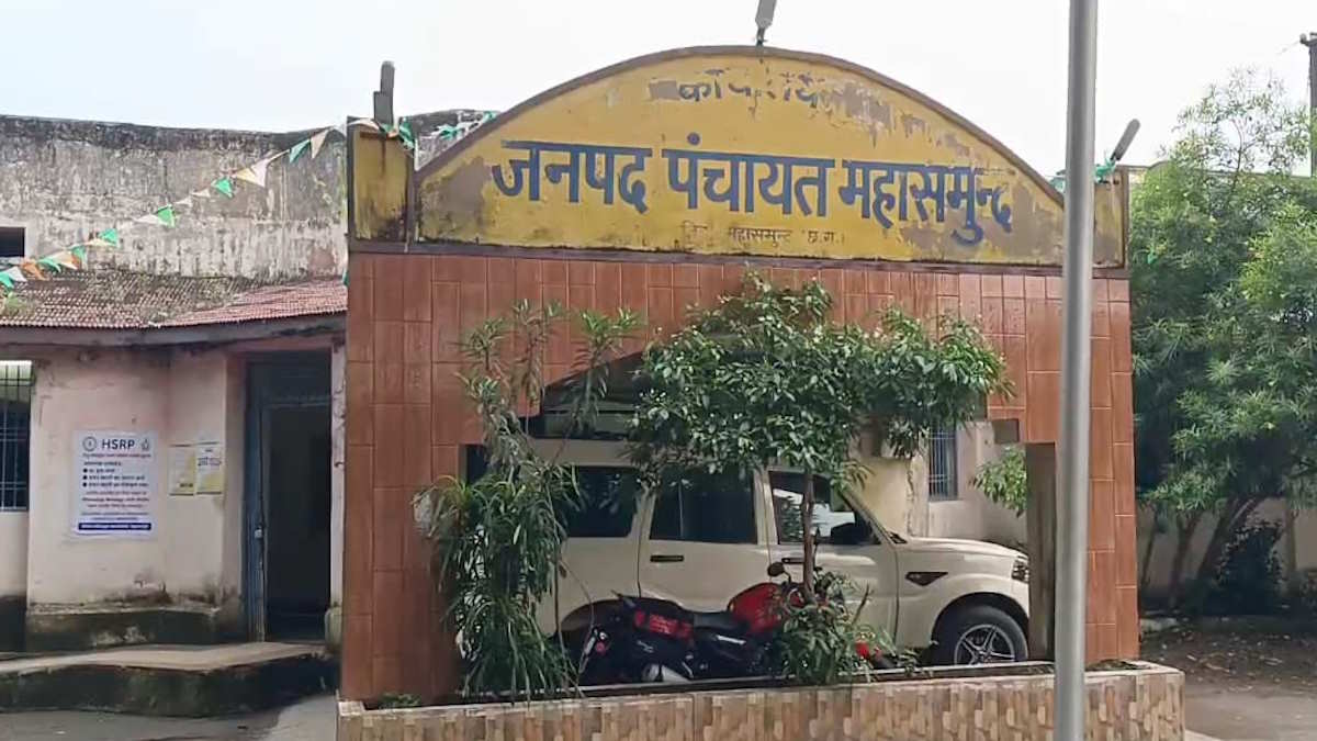 अमानत में खयानत : पहले चोरी-छिपे कबाड़ी को बेच दिए 25 क्विंटल शासकीय दस्तावेज, फिर शासकीय मद में राशि जमा करने की बजाए खुद डकार गए कर्मचारी…