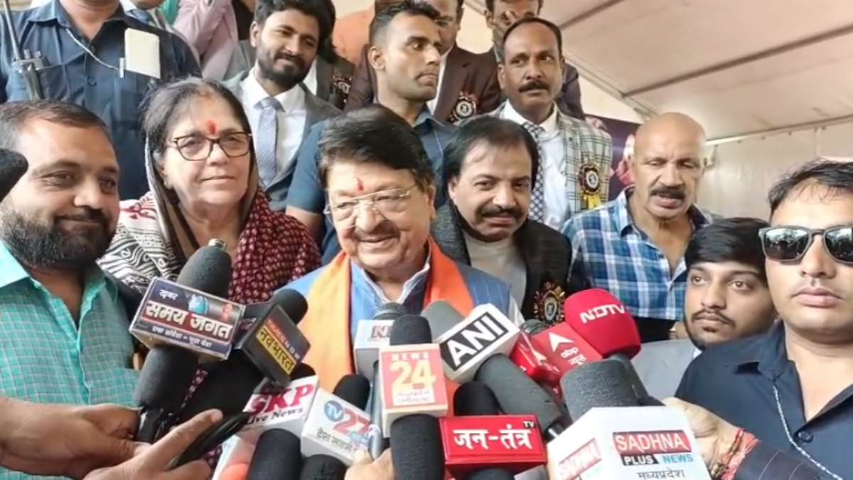 ‘KISS’ वाले बयान के विरोध पर बोले मंत्री कैलाश विजयवर्गीय, ‘पुतले जलने से मेरी उम्र बढ़ रही’, Ind vs Pak मैच देखने से किया इनकार