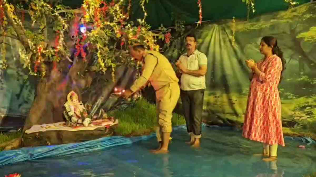 ‘गणपति बप्पा मोरया’ के जयकारे से गूंजा जेल, कैदियों ने पर्यावरण संरक्षण की थीम पर सजाया पंडाल, रोज करते हैं आरती