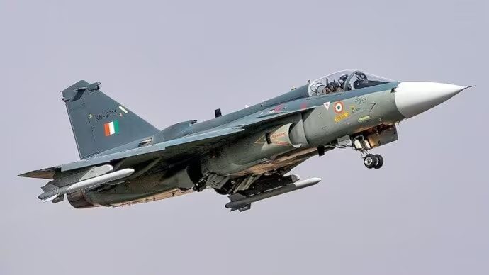 ट्रंप के तेवर ढीले पड़ते ही US कंपनी GE ने HAL को तीसरा F-404 इंजन सौंपा, तेजस में होगा इस्तेमाल