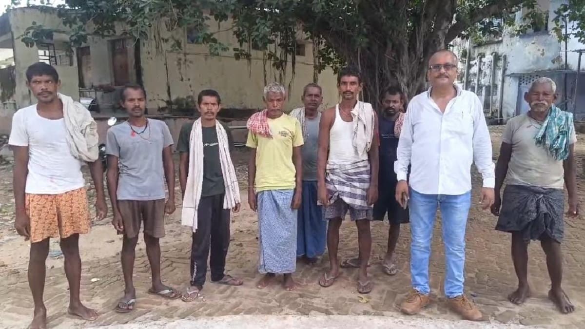 ताश खेलने के विवाद में युवक की निर्मम हत्या, चाकुओं से गोदकर शव फेंका
