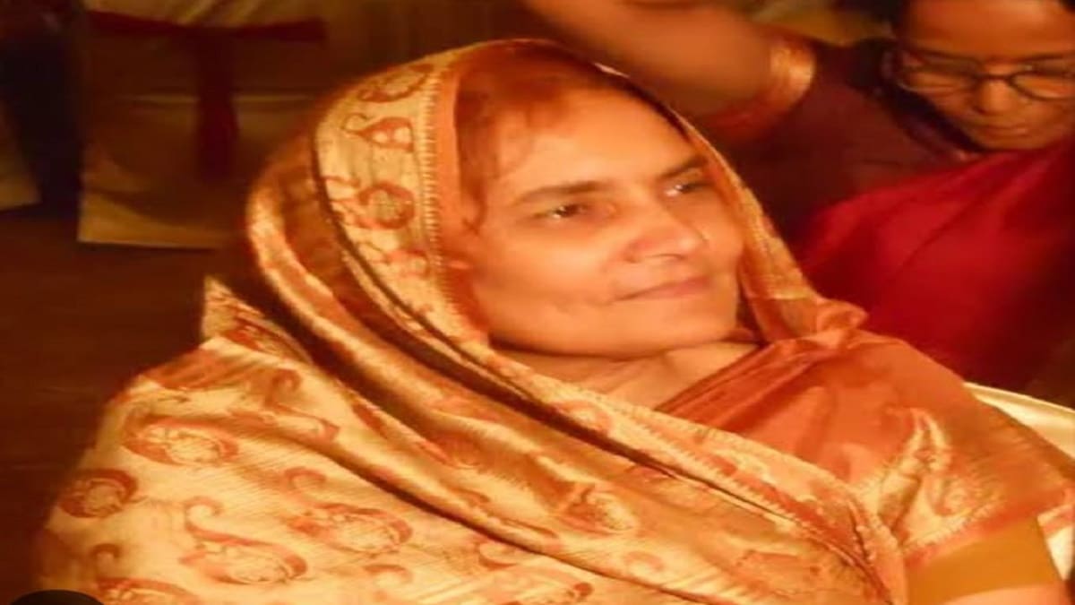 नीतीश कुमार को बड़ा झटका, जदयू की तीन बार की विधायक मीना द्विवेदी ने पार्टी से दिया इस्तीफा, जानें किस पार्टी में होंगी शामिल?