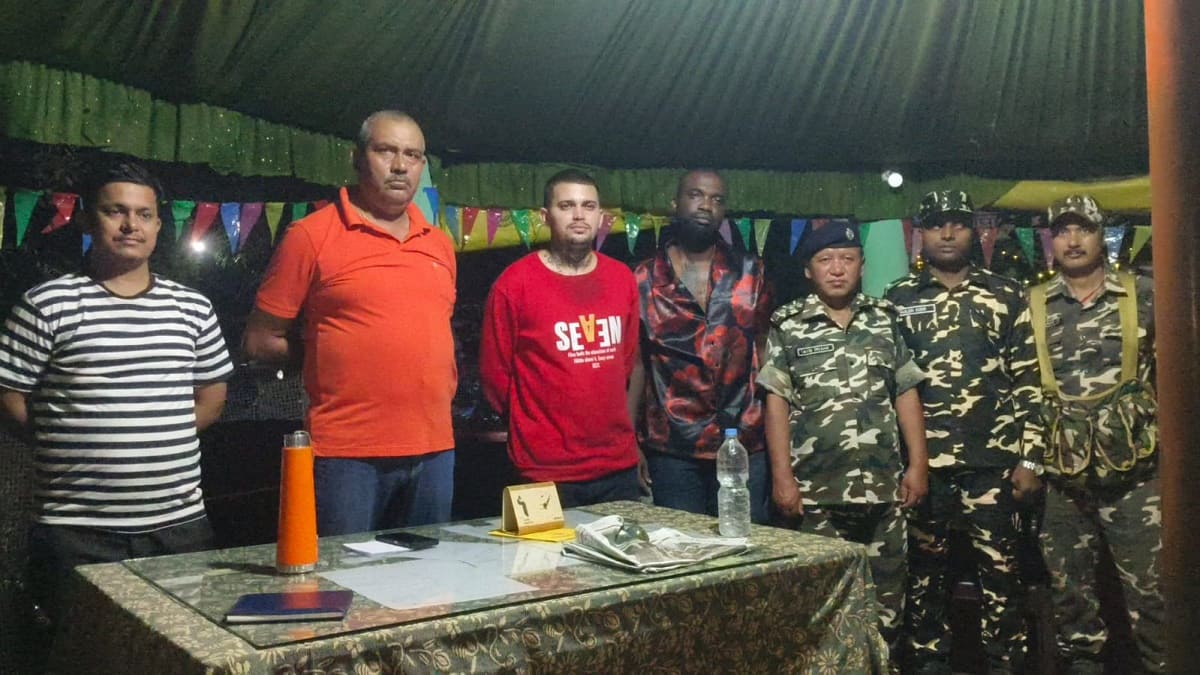 नेपाल की जेल से फरार 6 कैदी भारत में गिरफ्तार, मधुबनी बॉर्डर हाई अलर्ट,जानें क्या है मामला