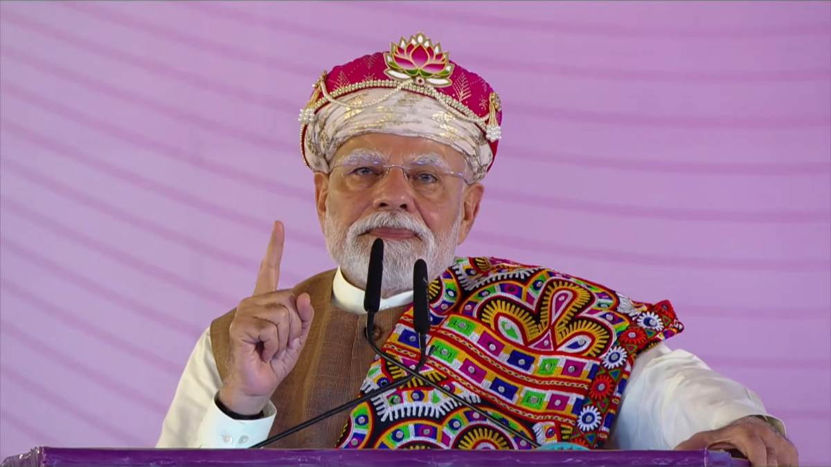 PM ने जन्मदिन पर दिया स्वदेशी अपनाने का संदेश, MP में ऑपरेशन सिंदूर का जिक्र, कहा- पाकिस्तानी आतंकी ने रो-रो कर बताया अपना हाल, CM डॉ. मोहन बोले- मोदी है तो मुमकिन है
