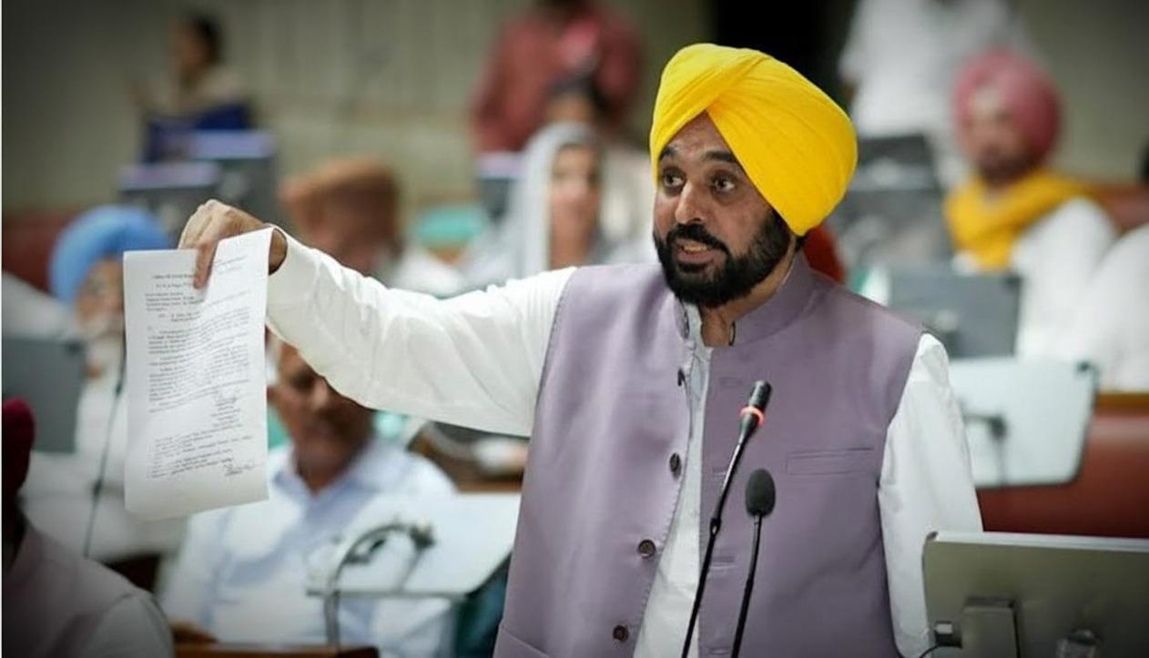 पंजाब विधानसभा विशेष सत्र : बाढ़ प्रभावितों के लिए पंजाब सरकार का बड़ा ऐलान ! CM बोले – दीवाली से पहले ही पंजाबियों के चेहरों पर ख़ुशी के दीये जलाएँगे