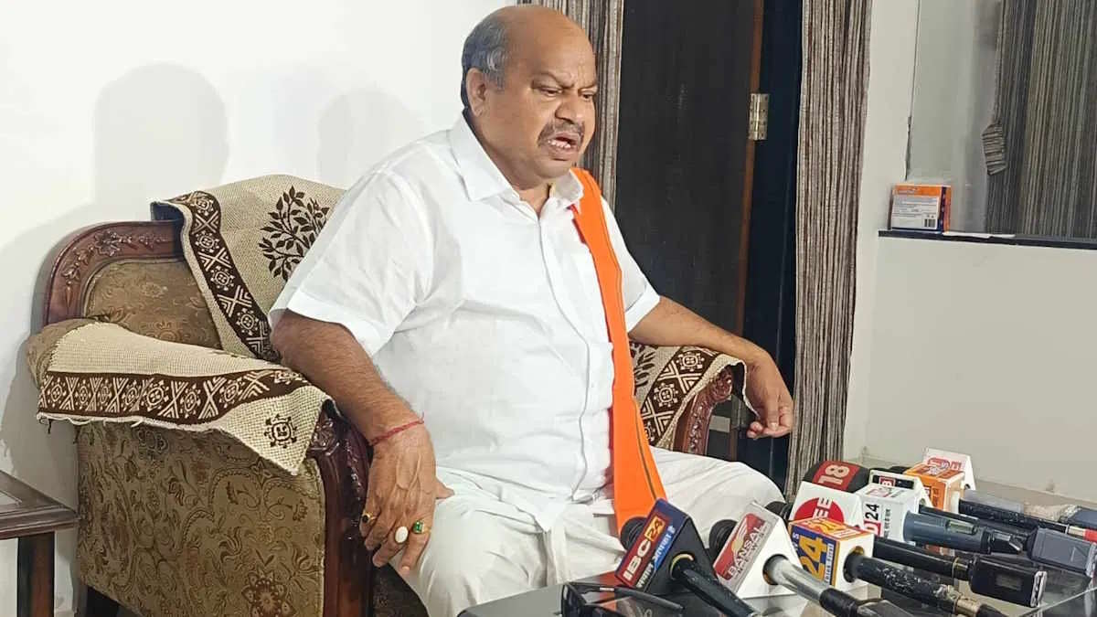 NUDE PARTY : आयोजन पर भड़के भाजपा विधायक पुरंदर मिश्रा, कहा- सीएम से मुलाकात कर देर रात क्लब पार्टी पर अंकुश लगाने की करुंगा मांग…