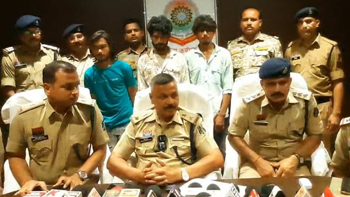 आदिवासी युवती से दुष्कर्म : तीनों आदतन आरोपियों ने नशे की हालत में दिया था घटना को अंजाम, SP ने किया खुलासा…