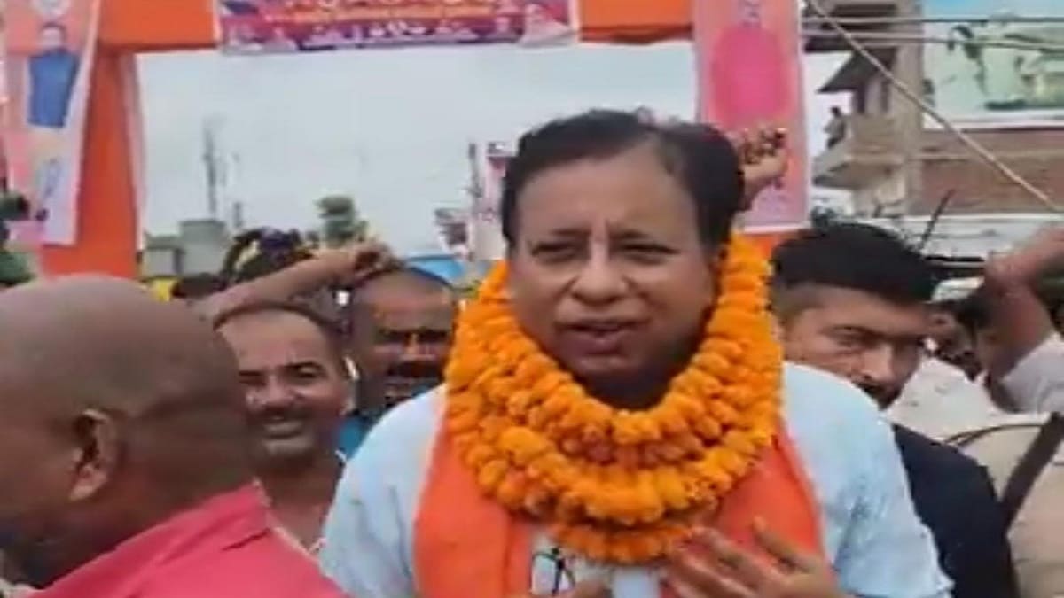 बिहार की सियासत गरम, संजय जायसवाल और प्रशांत किशोर में छिड़ी जुबानी जंग