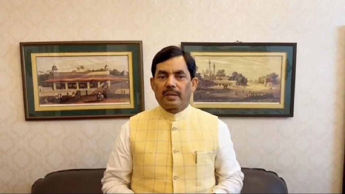 बिहार विधानसभा चुनाव के बीच रोजगार और अन्य मुद्दों को लेकर तेजस्वी और भाजपा नेता शाहनवाज हुसैन के बीच राजनीतिक बयानबाजी तेज