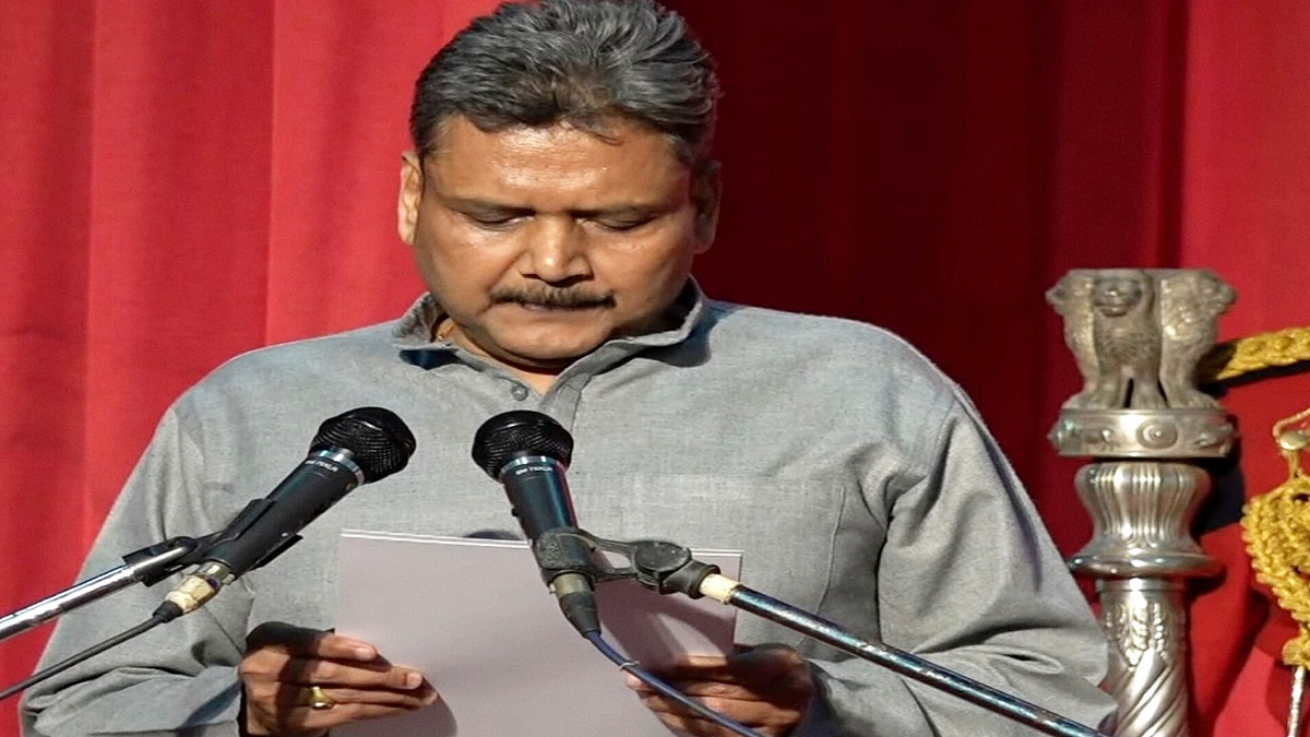 शिक्षक दिवस पर बिहार के शिक्षकों को बड़ी सौगात, 26 हजार से ज्यादा पदों पर होगी नई बहाली