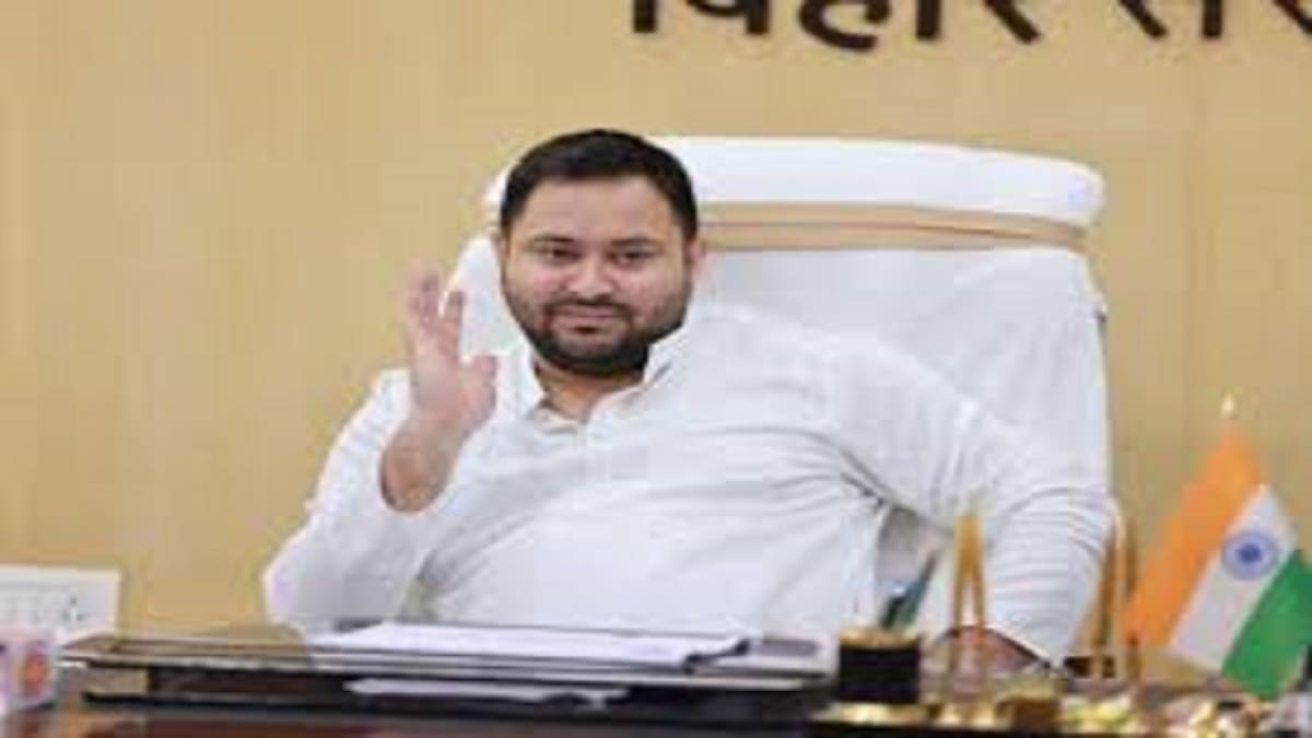 तेजस्वी को मुख्यमंत्री बनाने के लिए बूथ स्तर तक तैयारी में जुटी RJD, लालू यादव की अध्यक्षता में हुई अहम बैठक