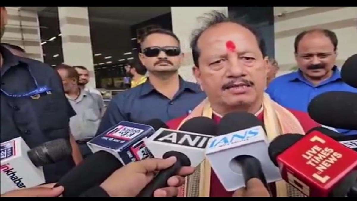 डिप्टी सीएम विजय कुमार सिन्हा का बयान, कहा- NDA में कोई झंझट नहीं, विपक्ष फैलाता है सिर्फ प्रोपेगेंडा