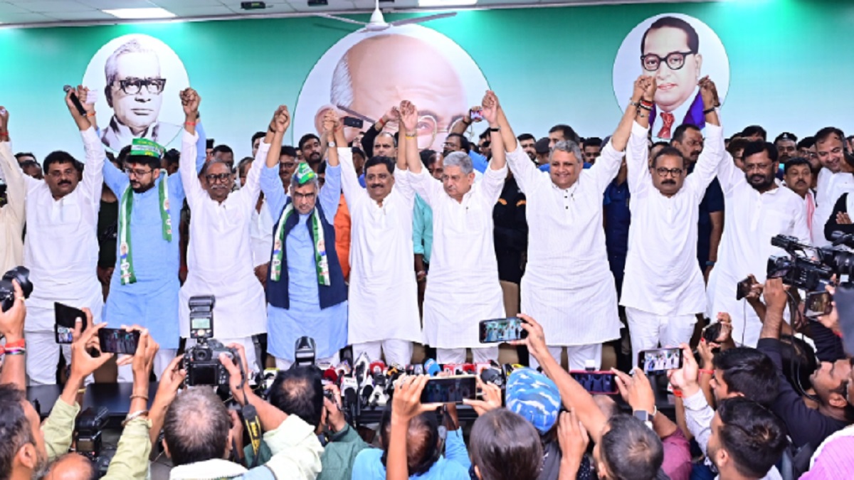 Arun Singh joins JDU: जहानाबाद में इस बार भूमिहारों के बीच देखने को मिलेगी वर्चस्व की लड़ाई, पूर्व सांसद अरुण सिंह और उनके बेटे ऋतुराज JDU में शामिल