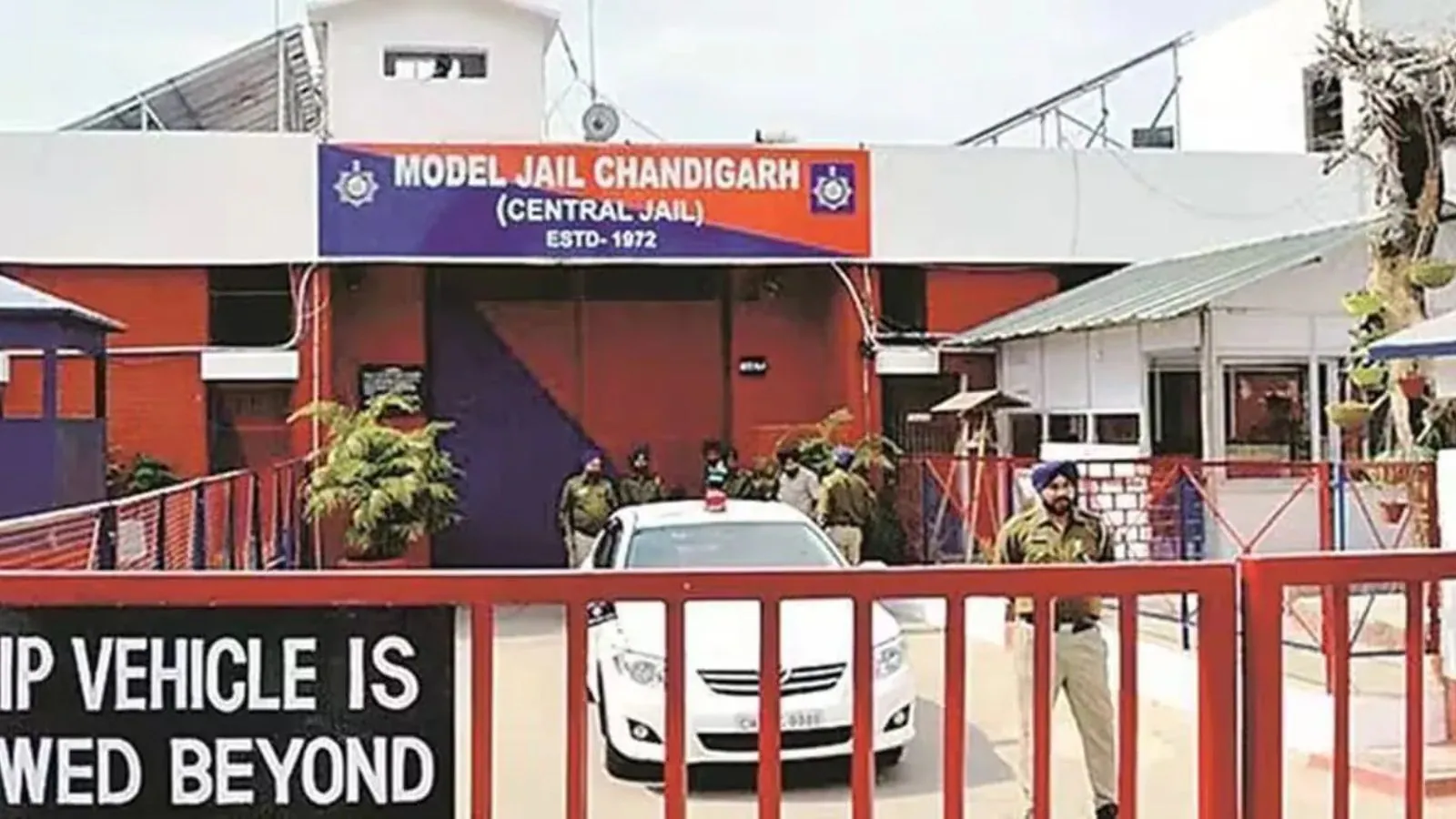 चंडीगढ़ की बुरैल जेल में तीन IPS अधिकारी बंद, रिश्वत से लेकर कत्ल तक के गंभीर आरोप