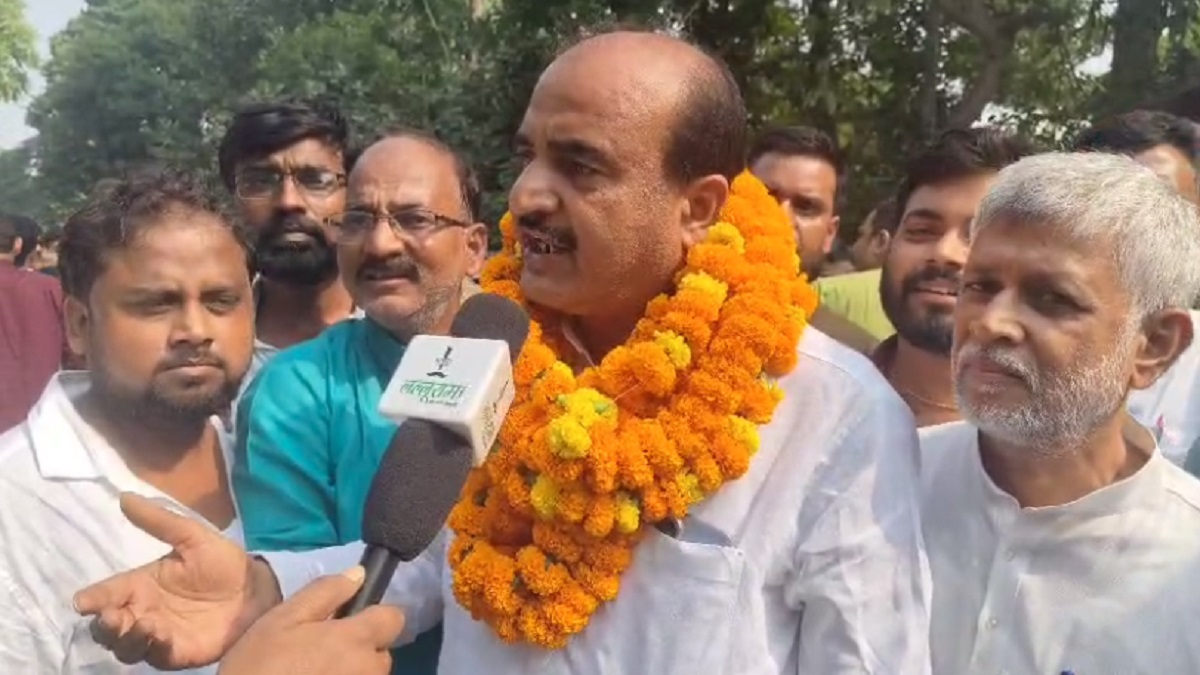 बिहार चुनाव 2025: RJD बेलसंड सीट से संजय गुप्ता को बनाया अपना उम्मीदवार, टिकट के लिए राबड़ी आवास के बाहर लगी नेताओं की भारी भीड़