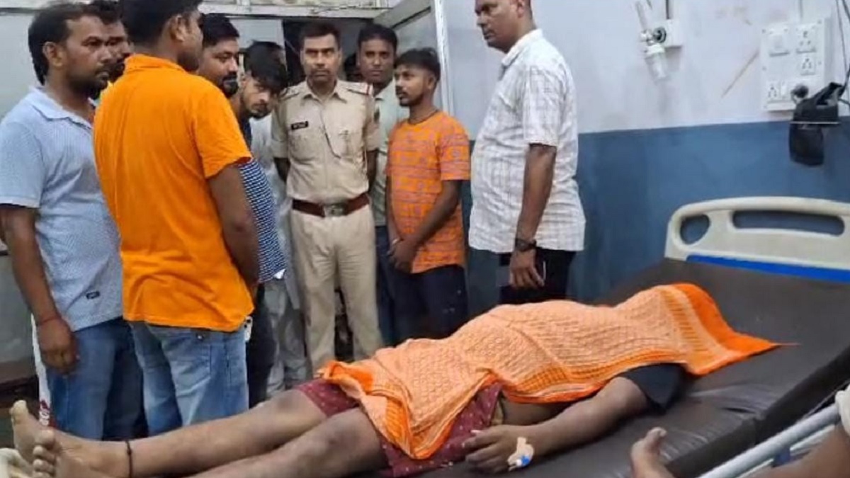 सासाराम: निजी क्लिनिक में इलाज के दौरान मरीज की मौत, डॉक्टर पर लापरवाही का आरोप, परिजनों ने जमकर काटा बवाल