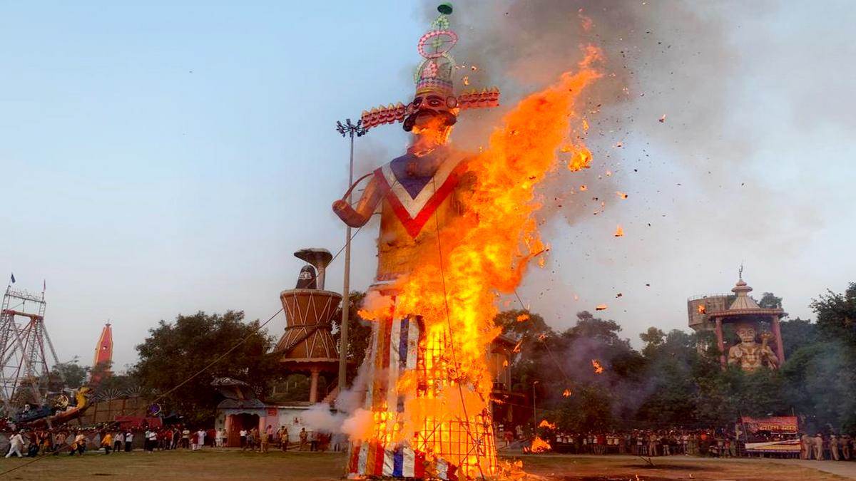 लुधियाना में 121 फुट ऊंचे रावण का होगा दहन, मूंछों से निकलेगी आतिशबाजी