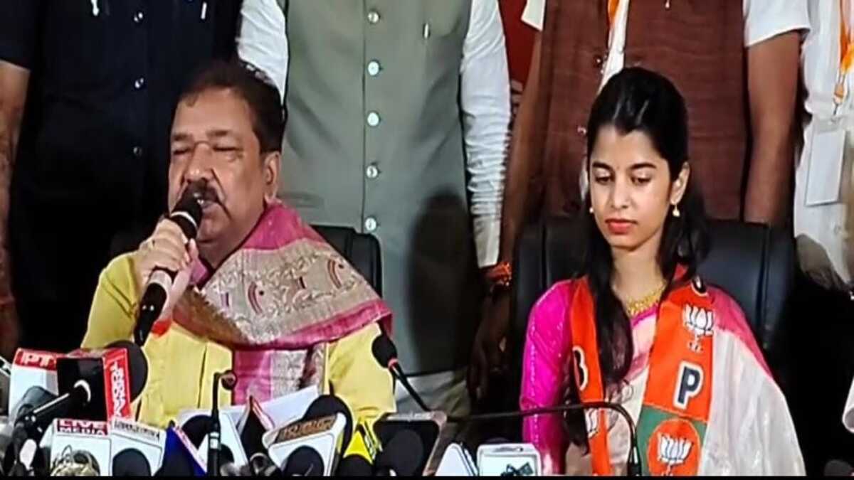 लोक गायिका मैथिली ठाकुर ने थामा बीजेपी का दामन, अलीनगर से चुनाव लड़ने की तैयारी