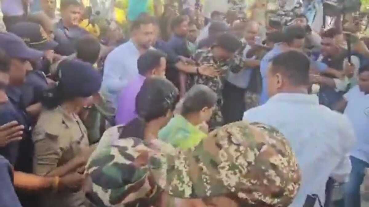तेजस्वी समेत कई दिग्गज नेताओं ने भरा नामांकन, तेजप्रताप ने टाला, बिहार की सड़कों में उमड़ा जनसैलाब, जानें किसने किसने भरा फॉर्म