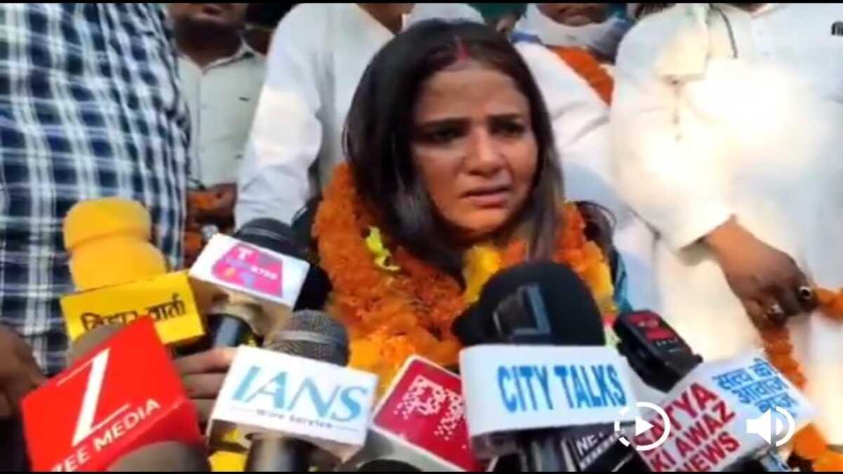 Bihar Election 2025: परिहार में सियासी बवाल! बीजेपी प्रत्याशी के नामांकन पर संकट, रितु जायसवाल ने लगाए गंभीर आरोप