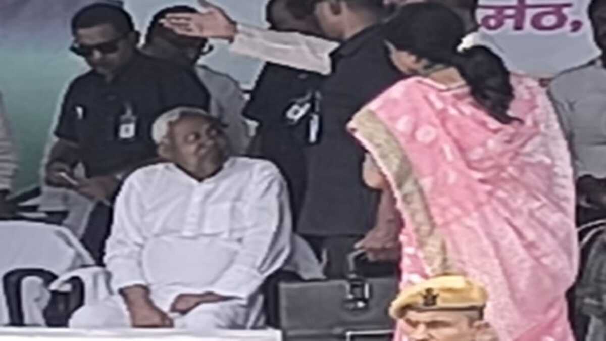 लालू-राबड़ी राज पर निशाना: नीतीश कुमार बोले, 15 साल तक बिहार लूटा गया, तेजस्वी प्रण को लेकर दिया बड़ा बयान