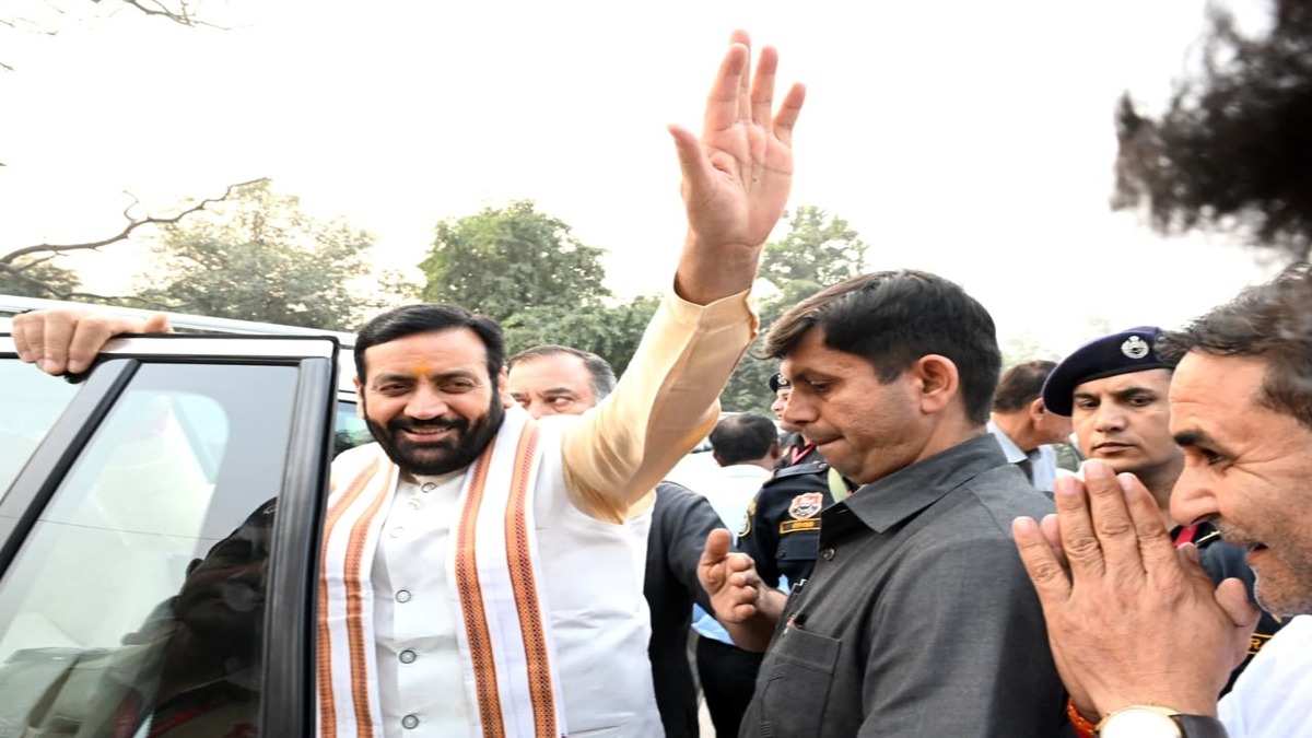 बिहार पहुंचे हरियाणा के मुख्यमंत्री नायब सिंह सैनी, महागठबंधन पर बोला हमला, कहा- घोषणापत्र एक वर्ग विशेष के लिए