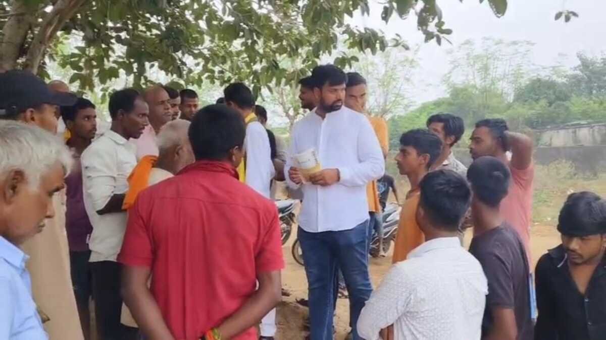 कोईलवर में जनसुराज के प्रति बढ़ा रुझान, रूद्र राज के जनसंपर्क अभियान से जनता में दिखा उत्साह