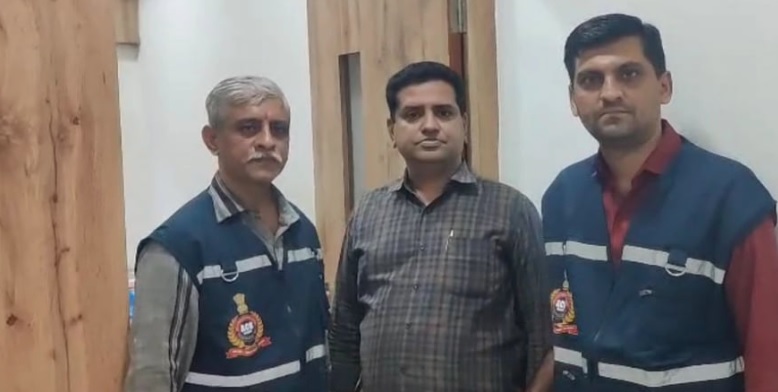 ACB की बड़ी कार्रवाई, 2.50 लाख की रिश्वत लेते सब-रजिस्टार गिरफ्तार