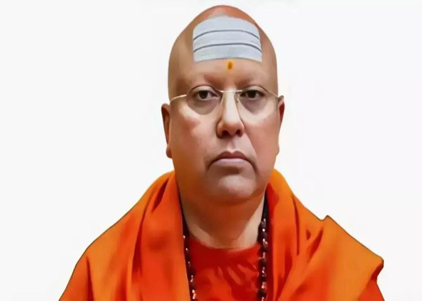 लड़कियों के यौन शोषण मामले में गिरफ्तार बाबा चैतन्यानंद के कई रूप उजागर, कभी सफेद पोश तो कभी लाल चोले के पीछे किए कांड