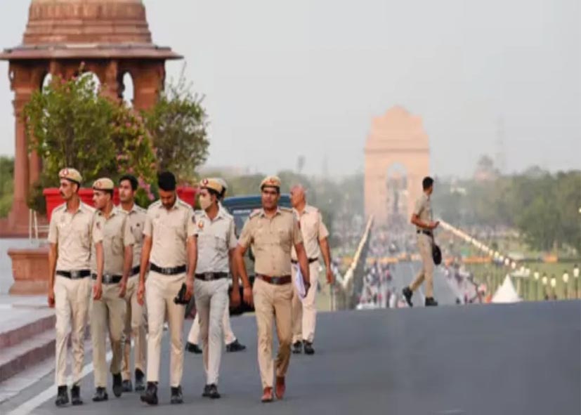 दिवाली से पहले दिल्ली-NCR में आतंकी हमले का खतरा, पुलिस ने आम नागरिकों से सतर्कता की अपील