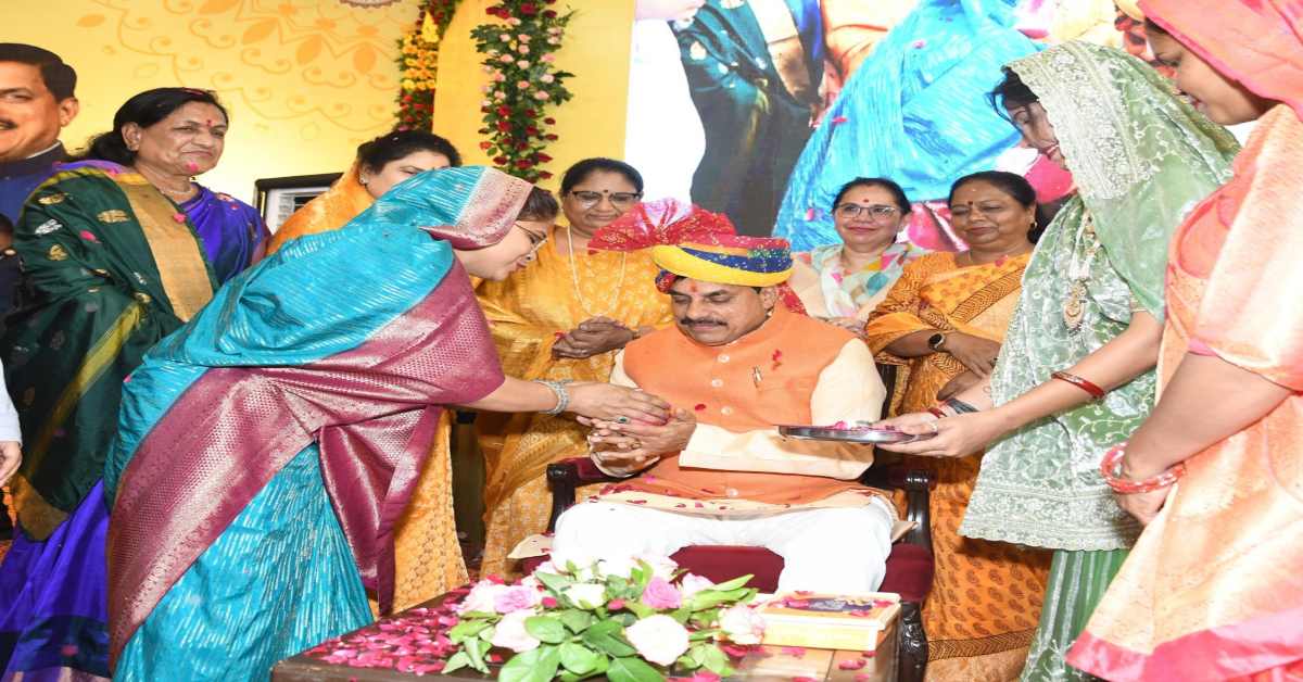‘मुख्यमंत्री के रूप में मिला भाई..,’ लाडली बहनें हुईं भावुक, सीएम डॉ. मोहन बोले- बहनों के लिए हमारे खजाने में कोई कमी नहीं