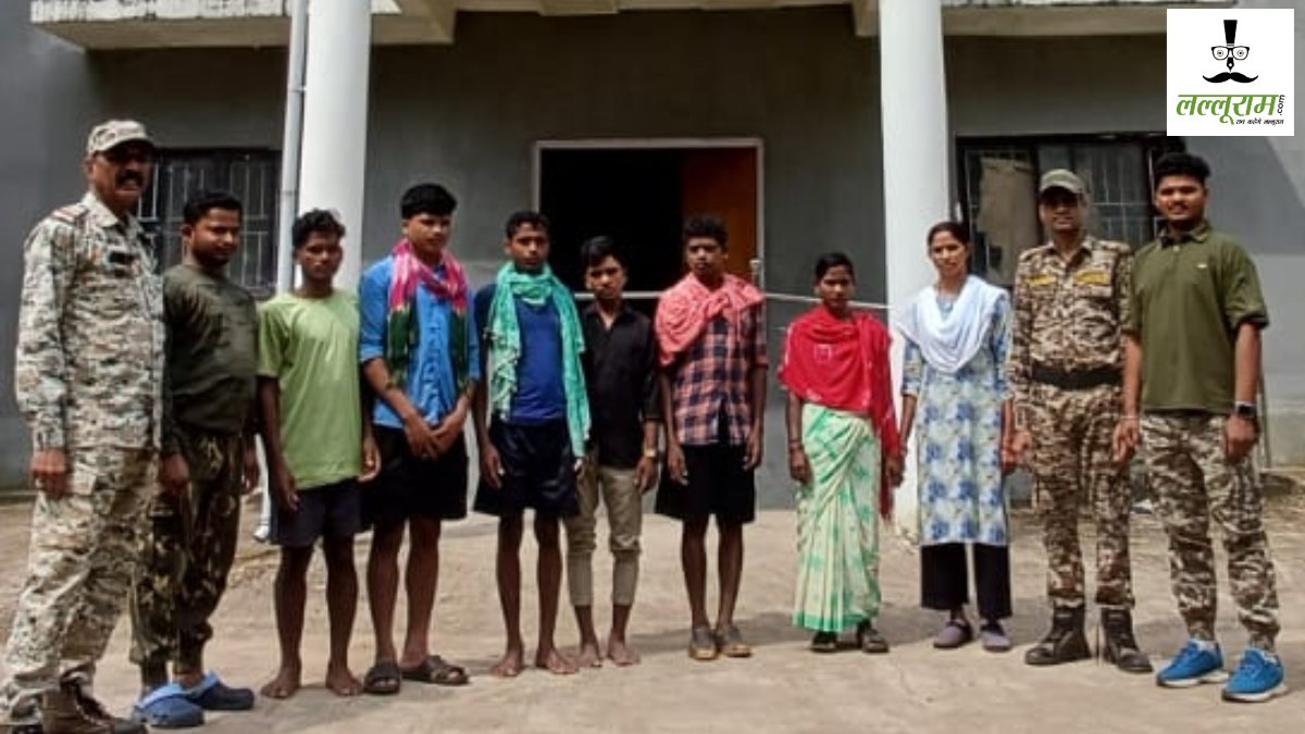 माओवादियों के नापाक मंसूबों पर फिरा पानी : महिला समेत 6 नक्सली गिरफ्तार, IED और नक्सल सामाग्री बरामद 