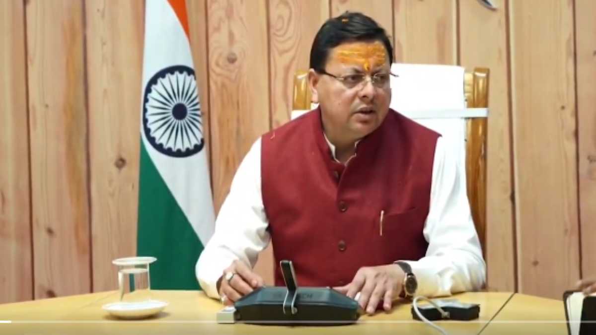 सेवा पर्व समारोह: CM धामी ने वरिष्ठ नागरिकों को किया सम्मानित, सहायक उपकरणों का हुआ निशुल्क वितरण