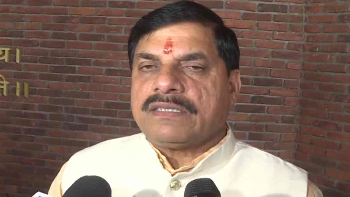 MP कफ सिरप कांड: CM डॉ मोहन यादव बोले- तमिलनाडु सरकार जांच में नहीं कर रही सहयोग, विपक्षी नेताओं को लिया आड़े हाथ  