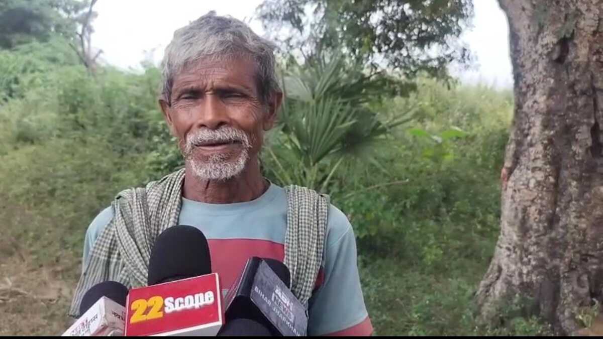 चैनपुर में मंत्री के चापाकल योजना पर सवाल, ग्रामीण बोले- लाखों खर्च होने के बाद भी पानी नहीं मिला