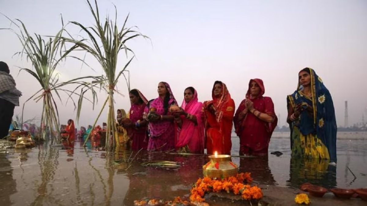 Chhath Puja 2025 : छठ पर्व का आज तीसरा दिन, डूबते सूर्य को दिया जाएगा अर्घ्य, जानिए शुभ मुहूर्त और पूजा विधि