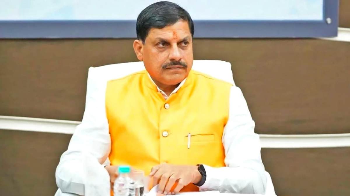 छिंदवाड़ा कफ सिरप कांड में CM डॉ. मोहन का सख्त एक्शन, 3 अधिकारी सस्पेंड, आदेश जारी