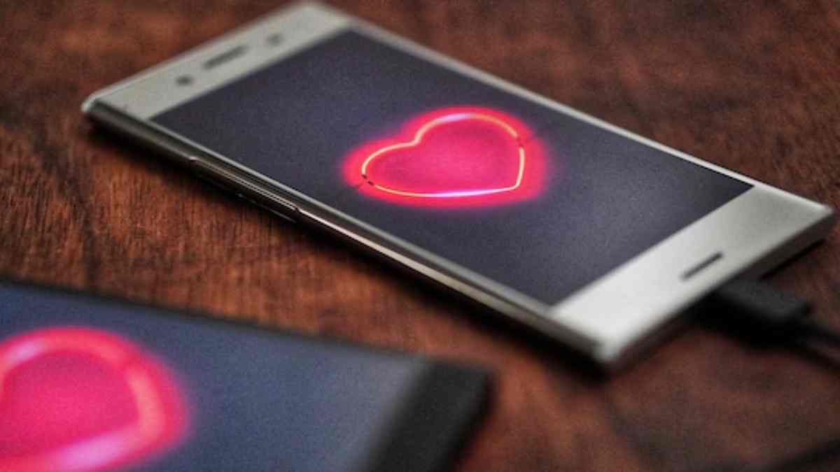Dating App: डेटिंग एप के जरिए दोस्ती कर मिलने बुलाया, फिर दे दिया लूटपाट की घटना को अंजाम, पुलिस ने फरियादी को थाने से किया चलता 