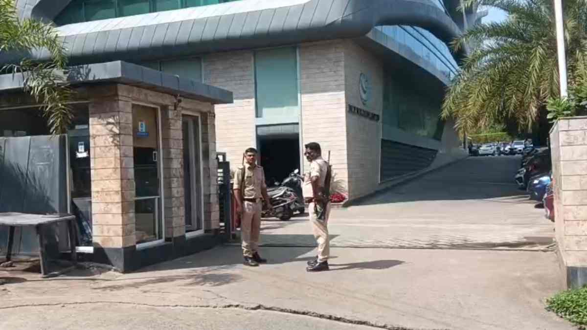दिलीप बिल्डकॉन के ठिकानों पर इनकम टैक्स का छापा: कोलार, पीथमपुर समेत 5 जगहों पर कार्रवाई, टैक्स चोरी के आरोप