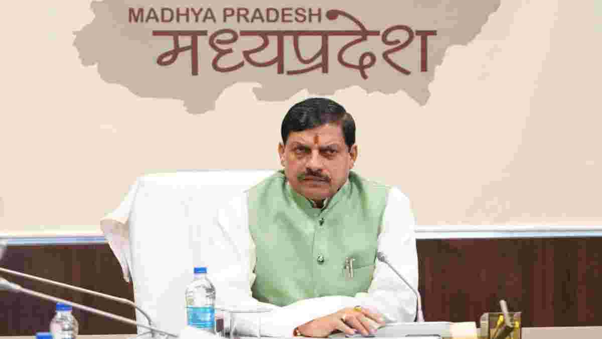 लल्लूराम की खबर पर मुहर: छिंदवाड़ा कफ सिरप कांड, ड्रग कंट्रोलर दिनेश मौर्य हटाए गए, औषधि निरीक्षक समेत 3 अफसर सस्पेंड, CM डॉ. मोहन ने सभी दोषियों के खिलाफ कार्रवाई के दिए निर्देश