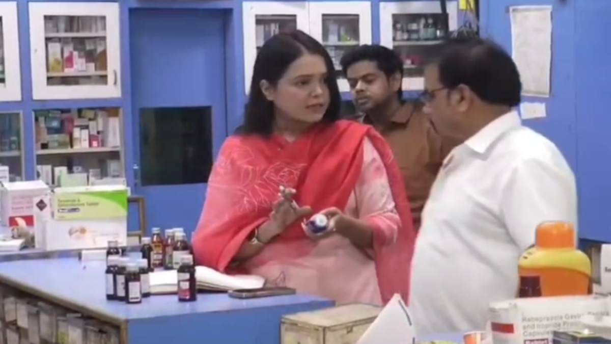 कफ सिरप कांड के बाद प्रशासन अलर्ट: ग्वालियर में मैदान में उतरा ड्रग डिपार्टमेंट, सैंपल लेकर जांच के लिए भेजे