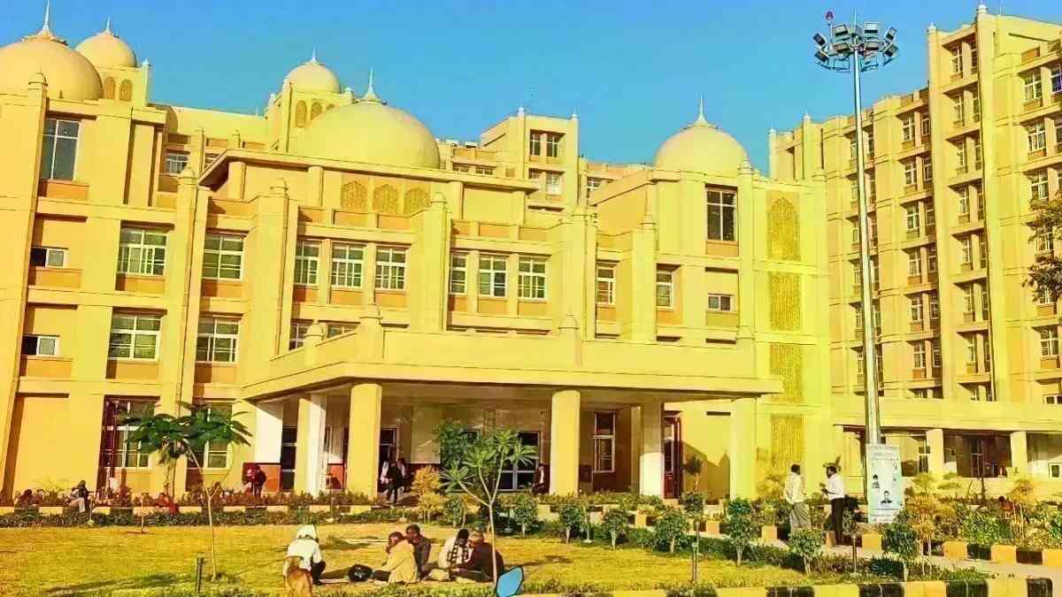 कैंसर पीड़ित मरीज ने की आत्महत्या: जयारोग्य अस्पताल  की चौथी मंजिल से कूदकर दी जान, इस वजह से खौफनाक कदम उठाने को हुआ मजबूर  