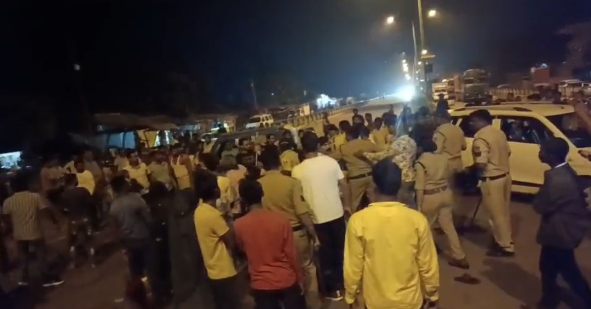 मऊगंज में अगवा कांड से मचा बवाल! फायरिंग कर युवक के अपहरण से तनाव, आक्रोशित भीड़ ने हाईवे जाम कर गाड़ियों में की तोड़फोड़, एएसपी पर पत्थर फेंकने का प्रयास