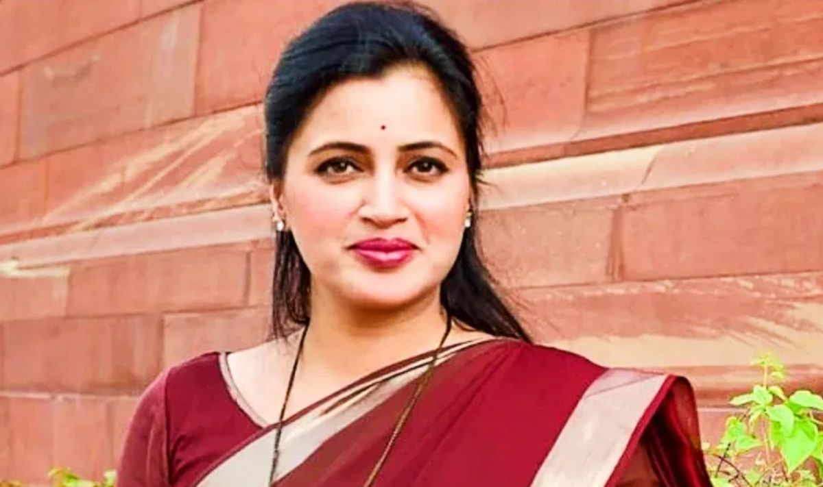 Navneet Rana: नवनीत राणा को गैंगरेप और जान से मारने की धमकी, पत्र में पीएम मोदी का भी जिक्र, निकला हैदराबाद कनेक्शन